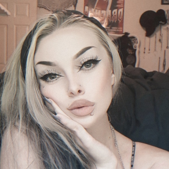 rebelangelle7